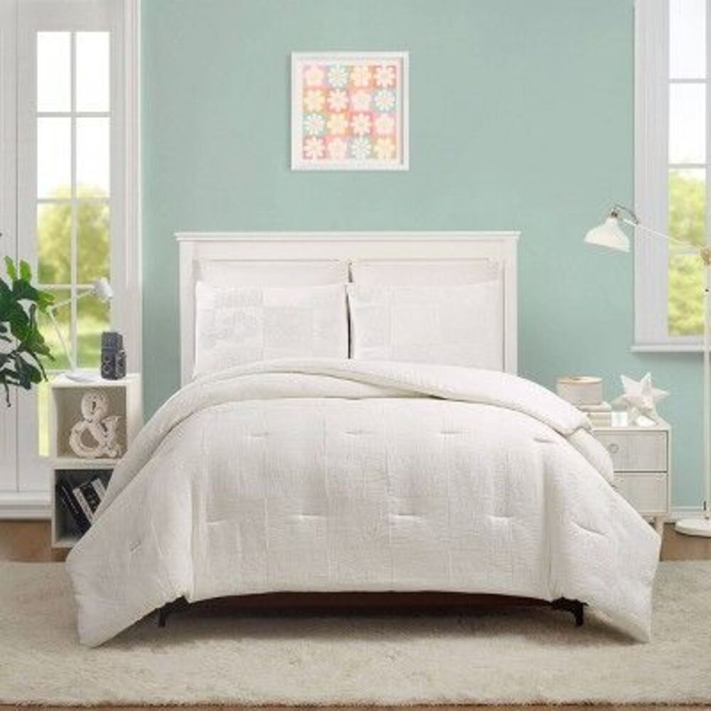 Makers Collective - Teen Twin/Twin Extra Long Flower Embossed Comforte White